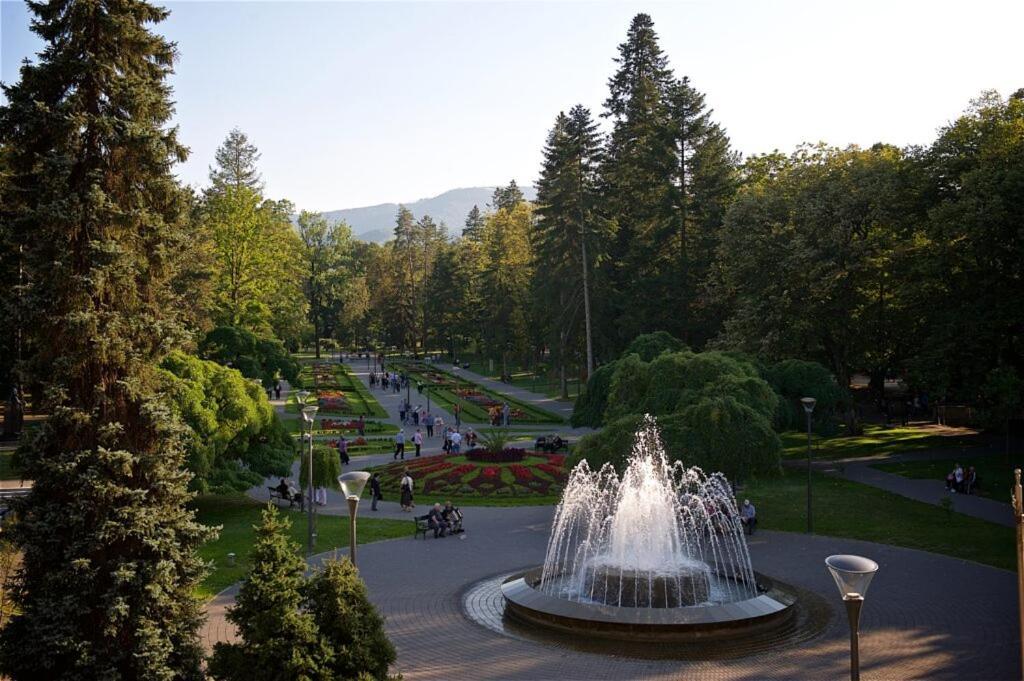 Hotel Kocka Врнячка-Баня Экстерьер фото